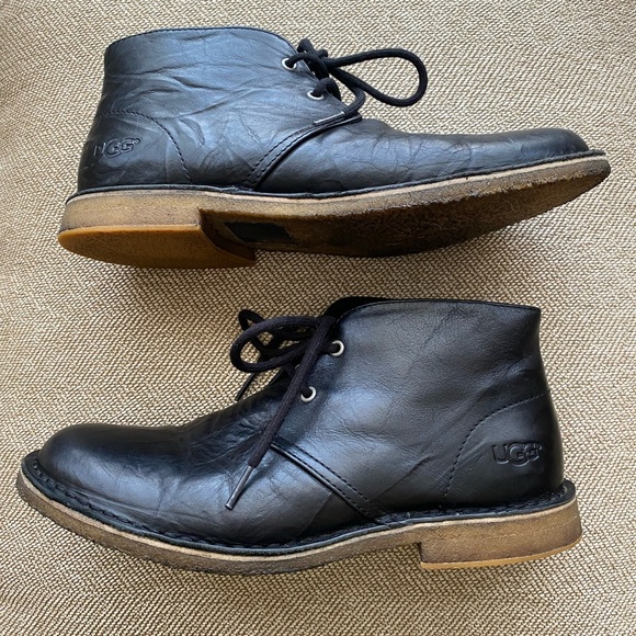 UGG Men’s Leighton Leather Lace Up Chukka Boot W/Gum Sole. Black. Size 8. EUC. - Picture 2 of 13